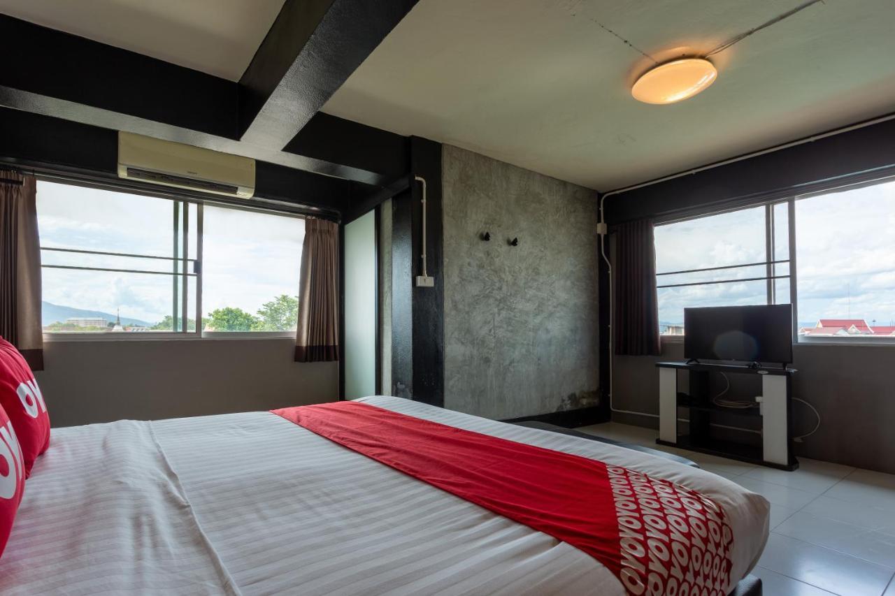Yak Guesthouse Chiang Mai Exteriör bild